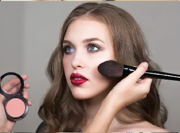 Hottest Makeup Trends of the Season